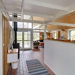 Alin - 600m From The Sea By Interhome *