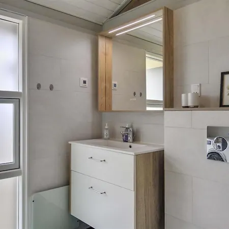 Alin - 600m From The Sea By Interhome *