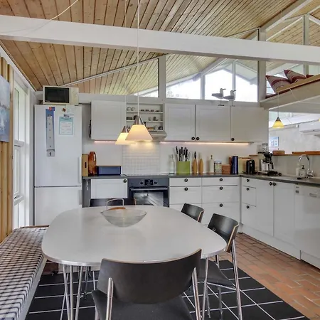 Сasa de vacaciones Alin - 600m From The Sea By Interhome